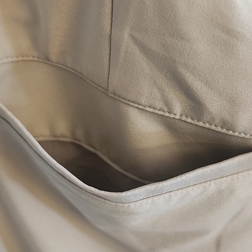 NWT Mens Greg Norman Beige All Day Comfort Shorts - Picture 5 of 13